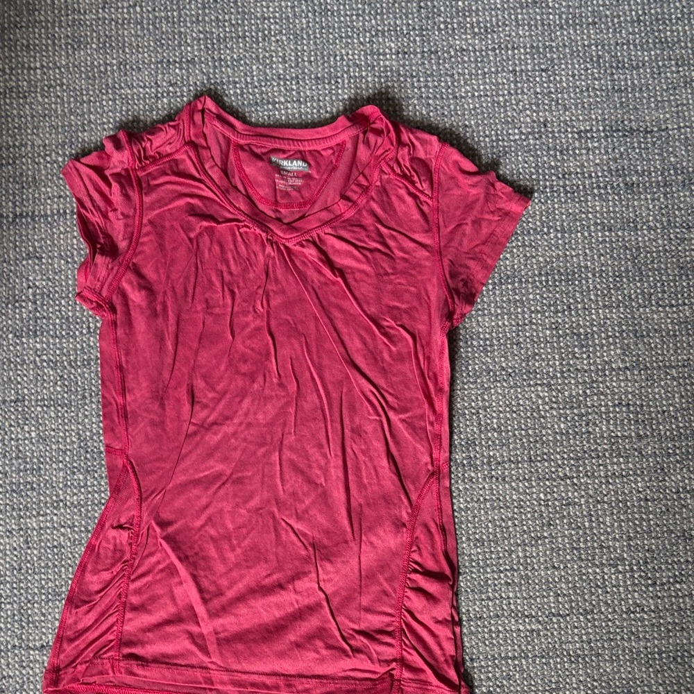 Kirkland Signature Women's Short Sleeve Red Tee